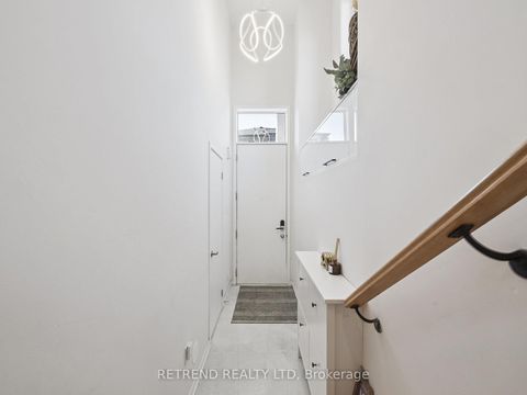 Photo 4 at 1 Rattenbury Road, Patterson, Vaughan