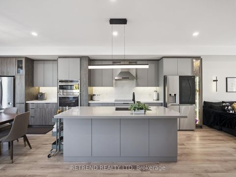 Photo 9 at 1 Rattenbury Road, Patterson, Vaughan