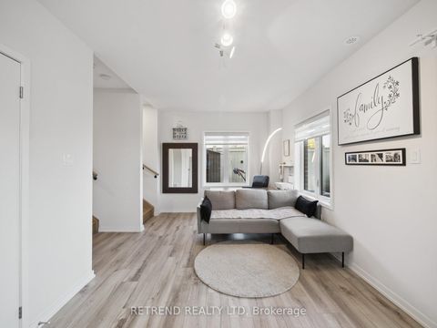 Photo 36 at 1 Rattenbury Road, Patterson, Vaughan
