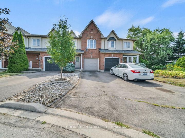 Photo 5 at 332 Riverstone Drive, WC Wedgewood Creek, Oakville