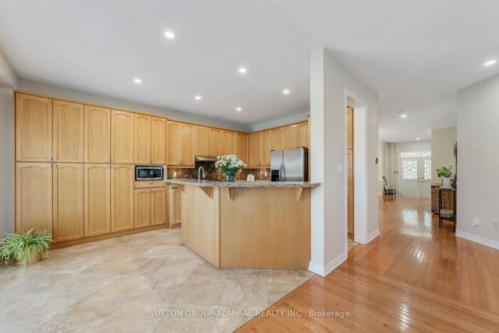 Photo 11 at 16 Appleview Road, Greensborough, Markham