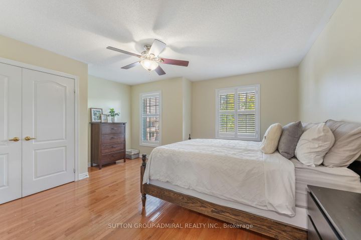 Photo 26 at 16 Appleview Road, Greensborough, Markham