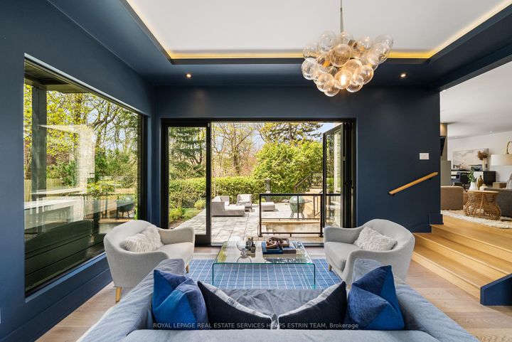 Photo 11 at 44 Bennington Heights Drive, Leaside, Toronto
