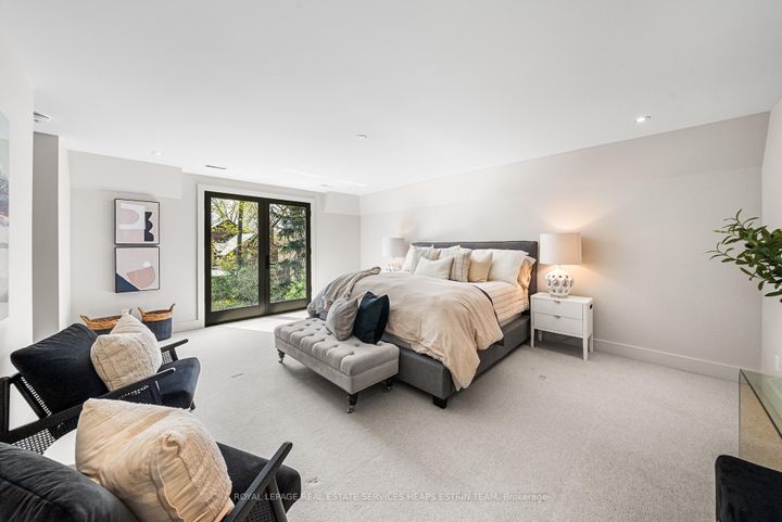 Photo 14 at 44 Bennington Heights Drive, Leaside, Toronto