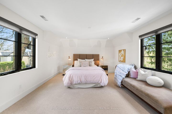 Photo 21 at 44 Bennington Heights Drive, Leaside, Toronto