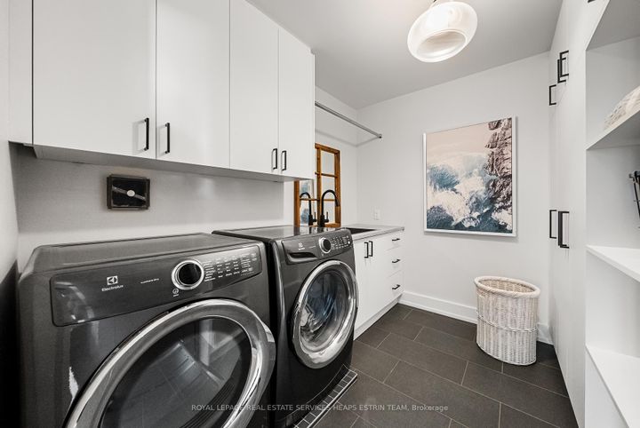 Photo 26 at 44 Bennington Heights Drive, Leaside, Toronto