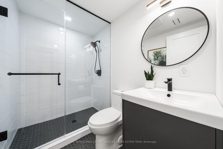 Photo 30 at 44 Bennington Heights Drive, Leaside, Toronto