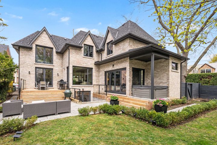 Photo 38 at 44 Bennington Heights Drive, Leaside, Toronto