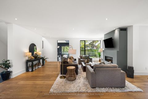 Photo 9 at 44 Bennington Heights Drive, Leaside, Toronto