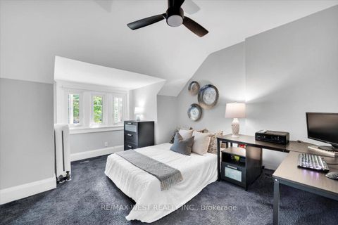 Photo 22 at 206 Howard Park Avenue, Swansea, Toronto