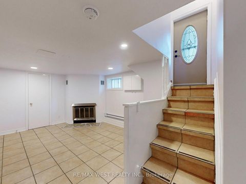 Photo 25 at 206 Howard Park Avenue, Swansea, Toronto