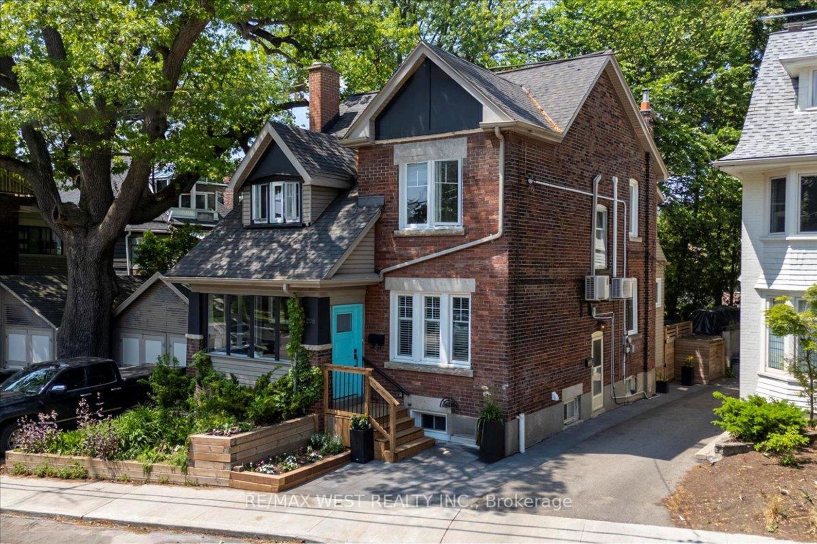 206 Howard Park Avenue, Swansea, Toronto 