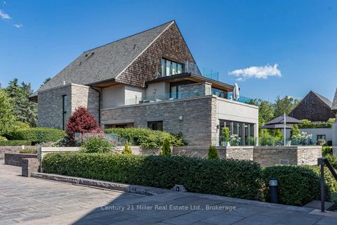 Photo 1 at 26 - 10 Maple Grove Drive, MO Morrison, Oakville