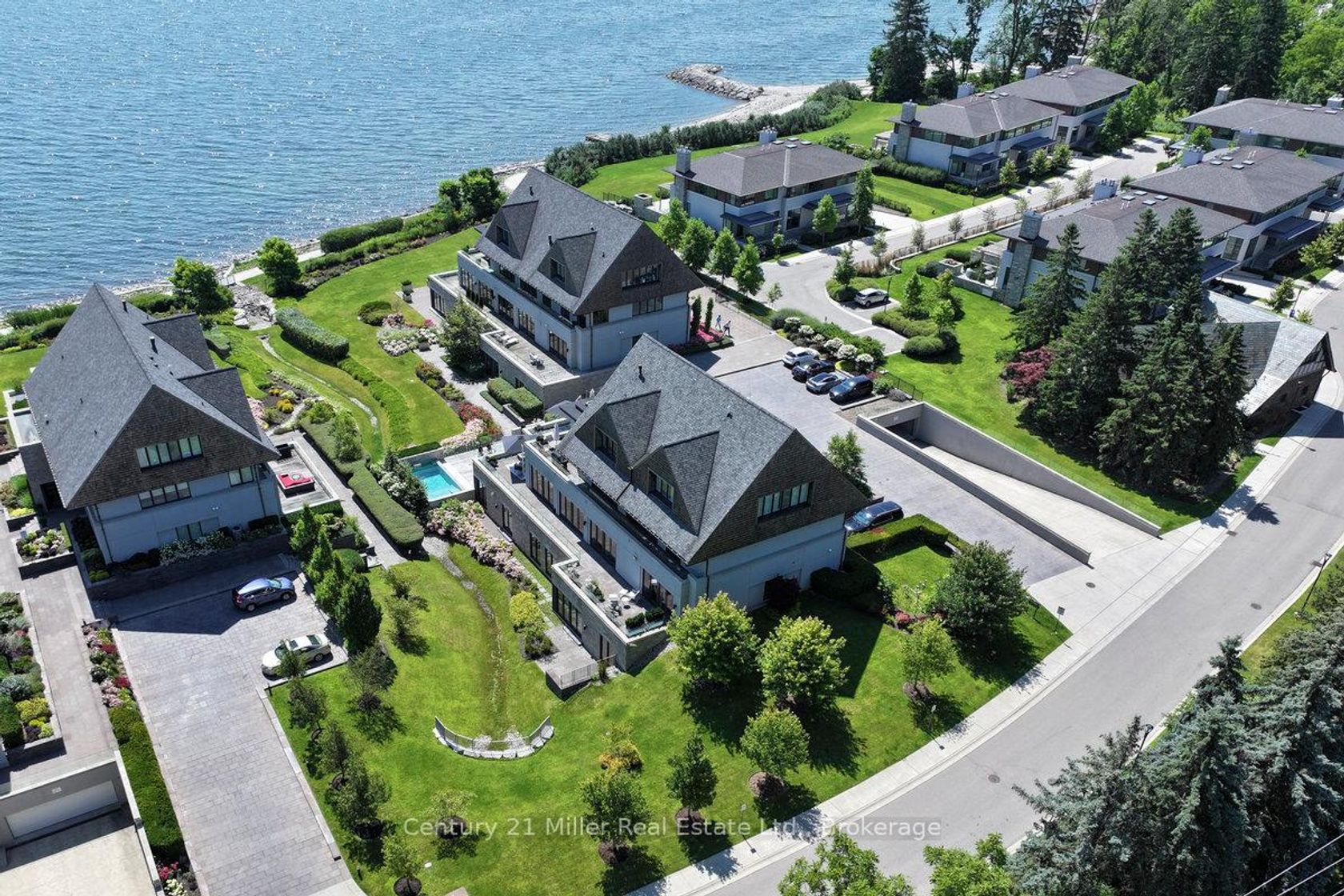26 - 10 Maple Grove Drive, MO Morrison, Oakville 