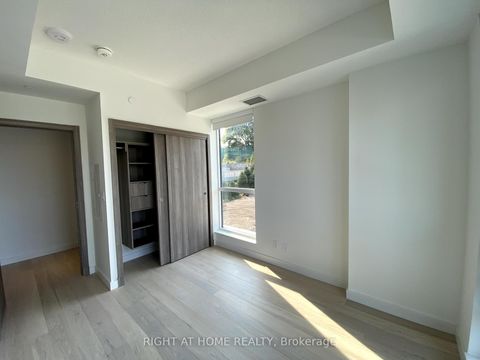 Photo 9 at 106 - 11 McMahon Drive, Bayview Village, Toronto