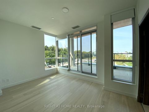 Photo 17 at 106 - 11 McMahon Drive, Bayview Village, Toronto