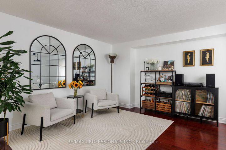 Photo 3 at 6433 Longspur Road, Lisgar, Mississauga