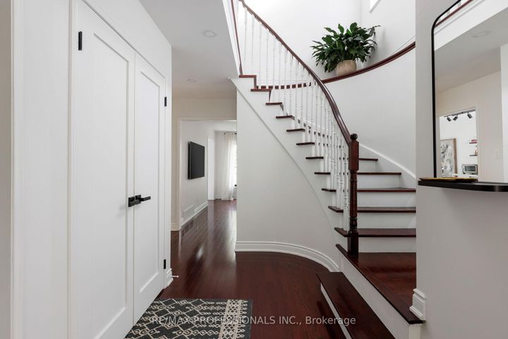 Photo 4 at 6433 Longspur Road, Lisgar, Mississauga
