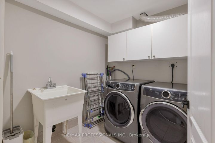 Photo 49 at 6433 Longspur Road, Lisgar, Mississauga