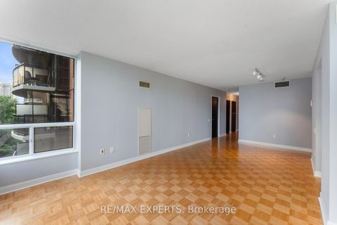 Photo 11 at 510 - 33 Sheppard Avenue E, Willowdale East, Toronto