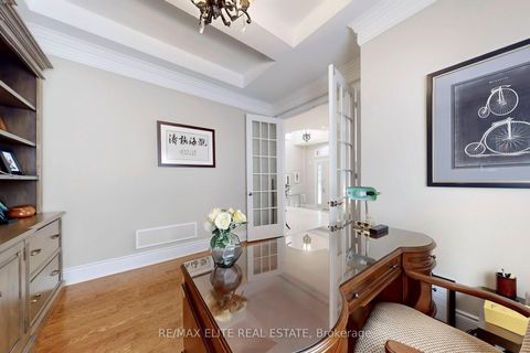 Photo 13 at 59 Carisbrooke Circle, Bayview Southeast, Aurora