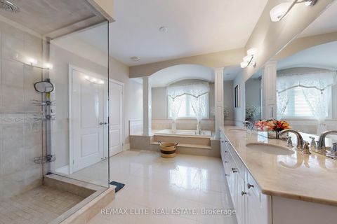 Photo 22 at 59 Carisbrooke Circle, Bayview Southeast, Aurora