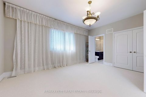 Photo 29 at 59 Carisbrooke Circle, Bayview Southeast, Aurora