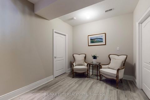 Photo 33 at 59 Carisbrooke Circle, Bayview Southeast, Aurora