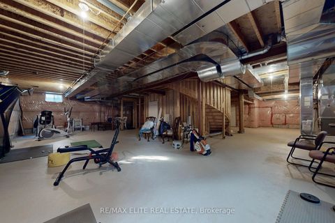 Photo 34 at 59 Carisbrooke Circle, Bayview Southeast, Aurora