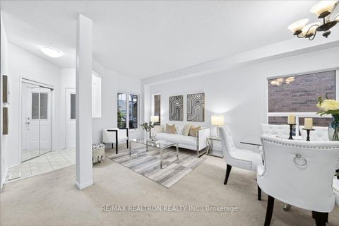 Photo 14 at 67 Antique Drive, Oak Ridges Lake Wilcox, Richmond Hill