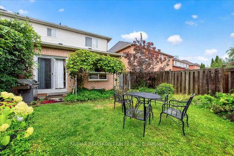 Photo 47 at 67 Antique Drive, Oak Ridges Lake Wilcox, Richmond Hill