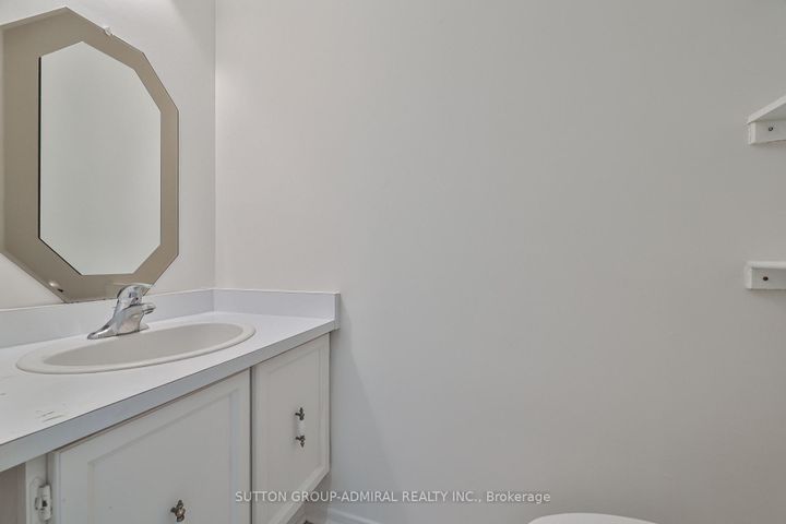 Photo 19 at 22 Cobblestone Drive, German Mills, Markham