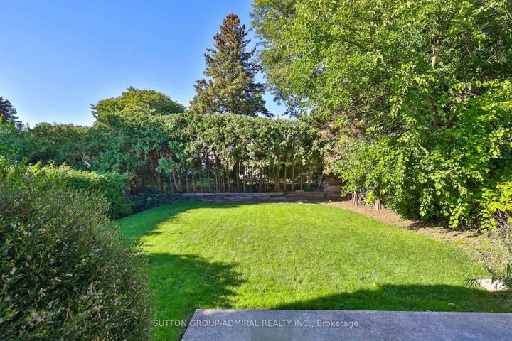 Photo 39 at 22 Cobblestone Drive, German Mills, Markham