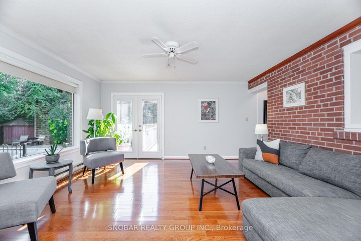 Photo 12 at 154 Maplewood Road, Mineola, Mississauga