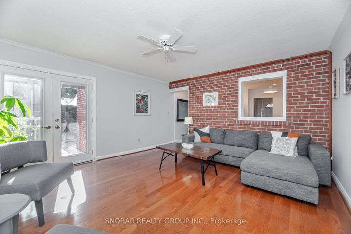 Photo 16 at 154 Maplewood Road, Mineola, Mississauga