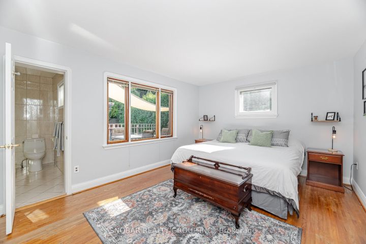 Photo 21 at 154 Maplewood Road, Mineola, Mississauga