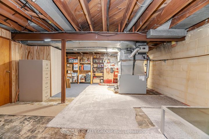 Photo 34 at 154 Maplewood Road, Mineola, Mississauga