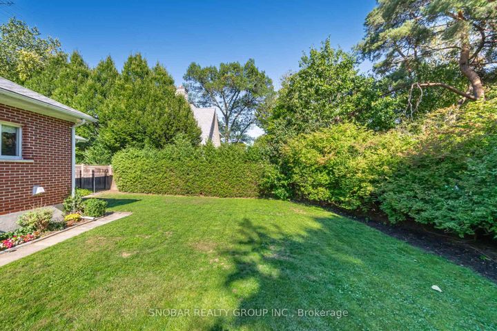 Photo 41 at 154 Maplewood Road, Mineola, Mississauga