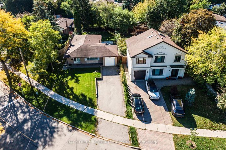 Photo 2 at 1 Caines Avenue, Newtonbrook West, Toronto