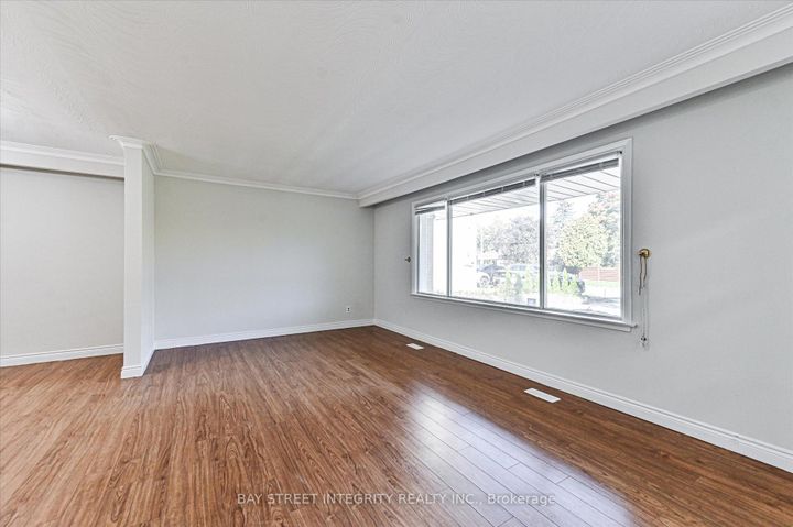 Photo 5 at 1 Caines Avenue, Newtonbrook West, Toronto