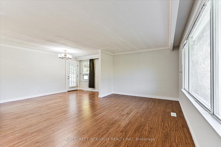 Photo 7 at 1 Caines Avenue, Newtonbrook West, Toronto