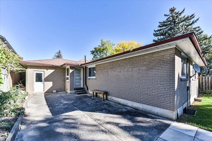 Photo 36 at 1 Caines Avenue, Newtonbrook West, Toronto
