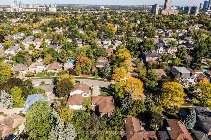 Photo 41 at 1 Caines Avenue, Newtonbrook West, Toronto
