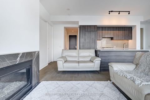 Photo 4 at 6108 - 7 Grenville Street, Bay Street Corridor, Toronto