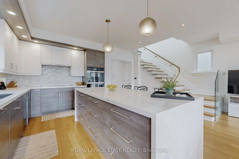 Photo 9 at 743 Glencairn Avenue, Lawrence, Toronto
