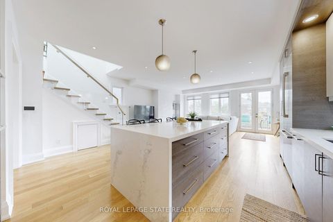 Photo 10 at 743 Glencairn Avenue, Lawrence, Toronto