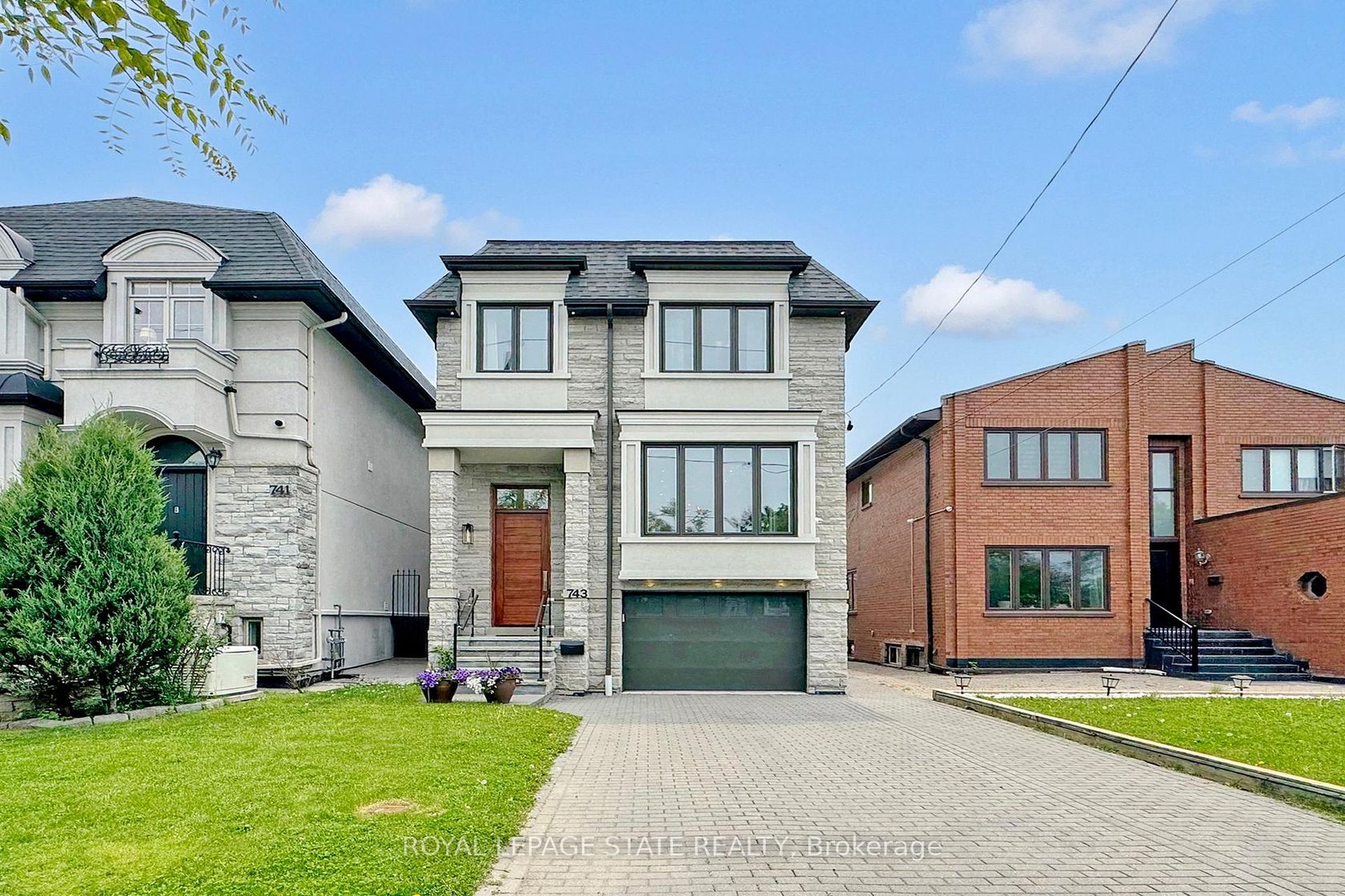 743 Glencairn Avenue, Lawrence, Toronto 