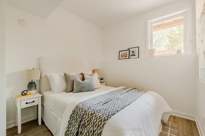 Photo 16 at 52 - 35 Birchcliff Avenue, Cliffside, Toronto