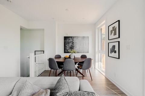 Photo 12 at 52 - 35 Birchcliff Avenue, Cliffside, Toronto