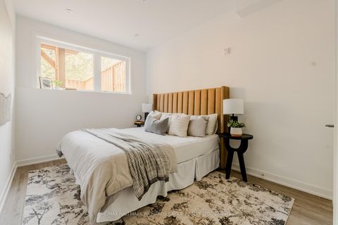 Photo 14 at 52 - 35 Birchcliff Avenue, Cliffside, Toronto